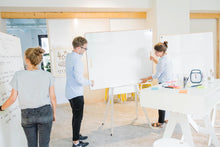 Laden Sie das Bild in den Galerie-Viewer, Mobiles Design-Whiteboard – space3000 WildBoard